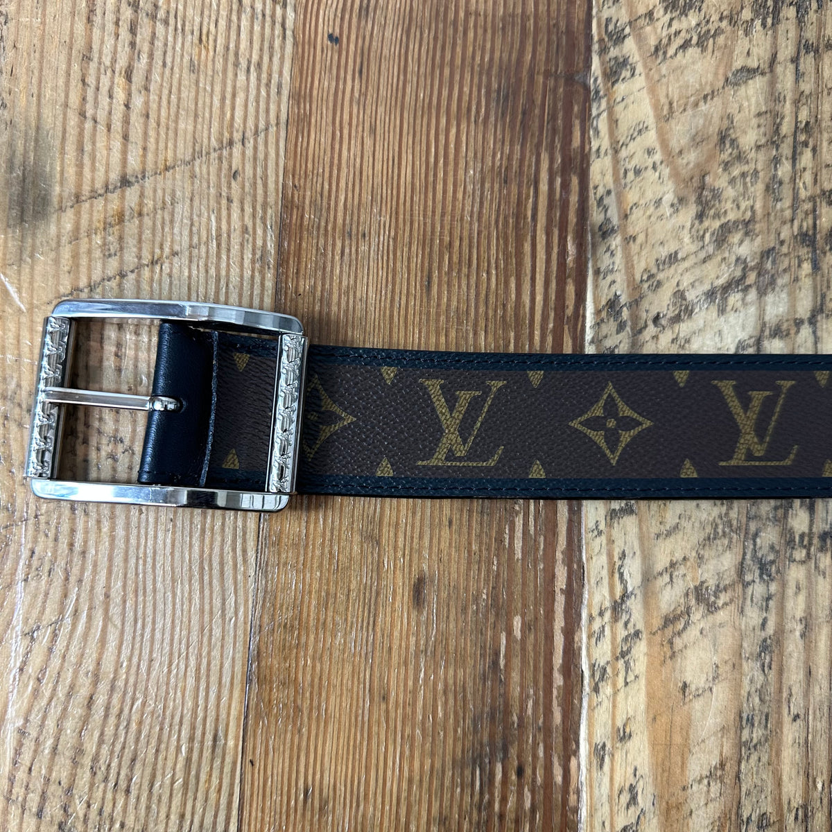 Louis Vuitton Santur Reverso Belt Sz (95/38)