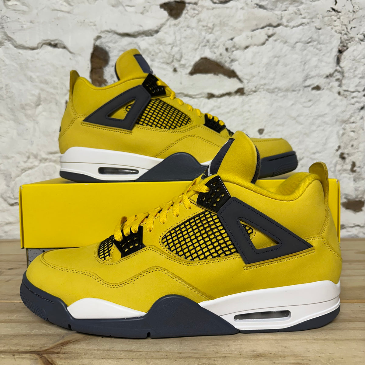 Air Jordan 4 Lightning (2021) Sz 14