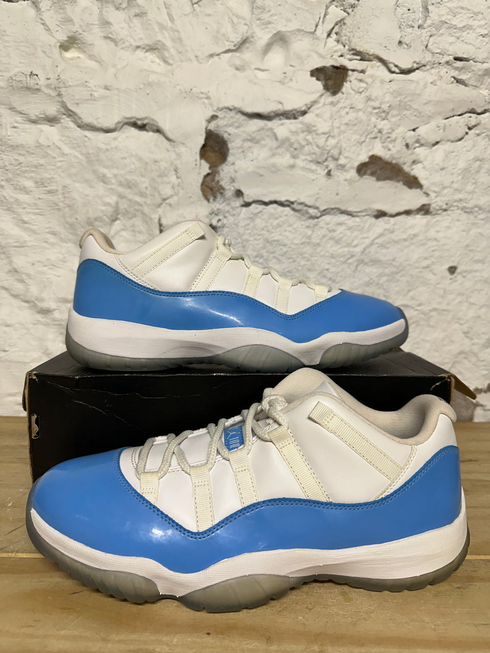 Air Jordan 11 Low UNC Sz 11 DS