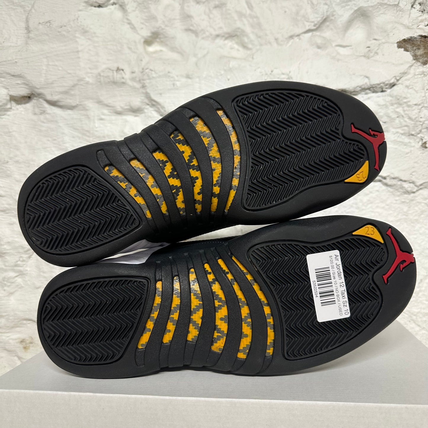 Air Jordan 12 Taxi Sz 10