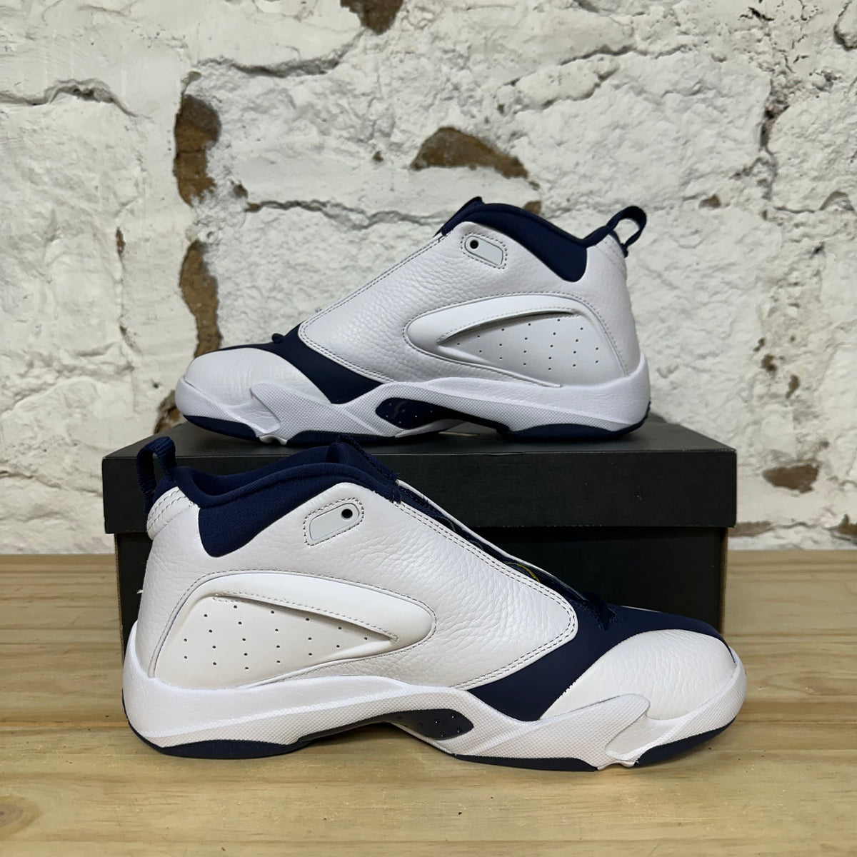 Jordan Jumpman Quick 23 White Navy Maize Sz 9 DS