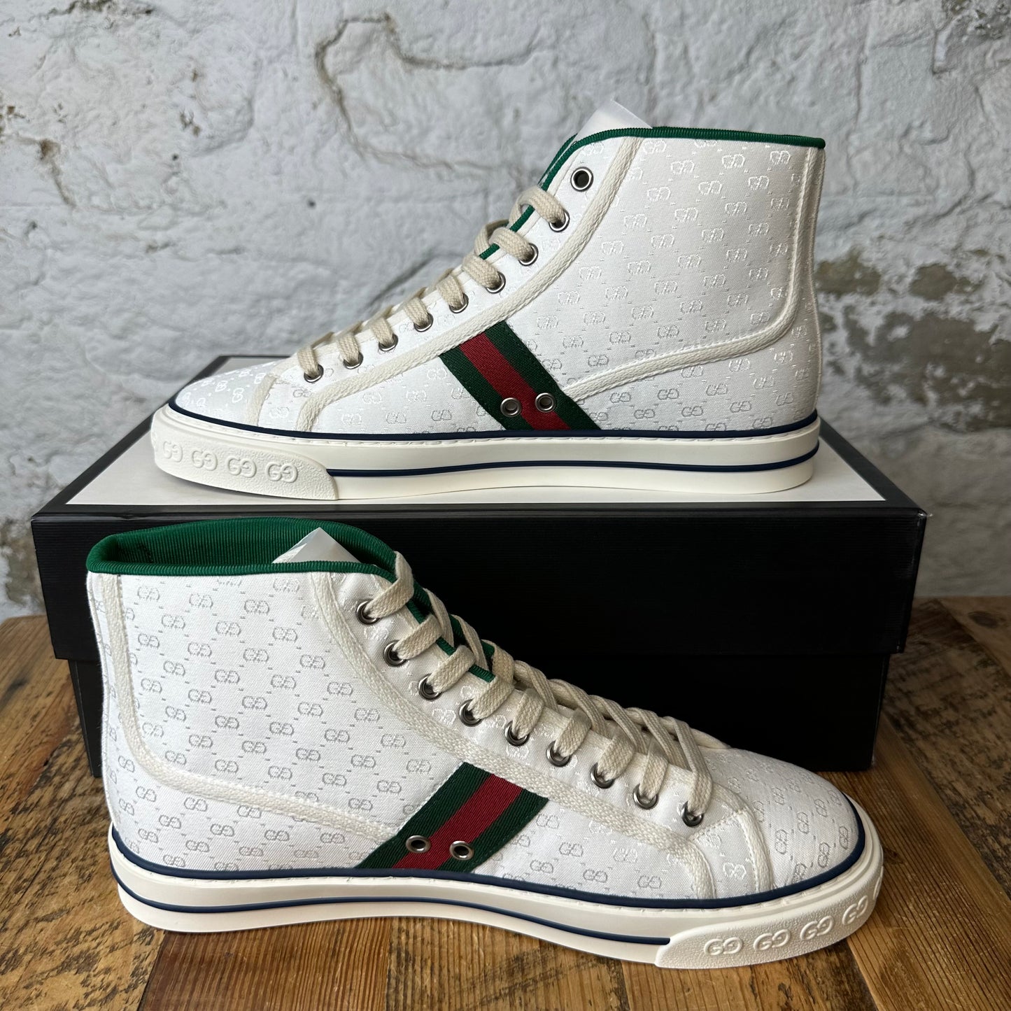Gucci GG White Monogram High Top Sneaker Sz 9.5 DS