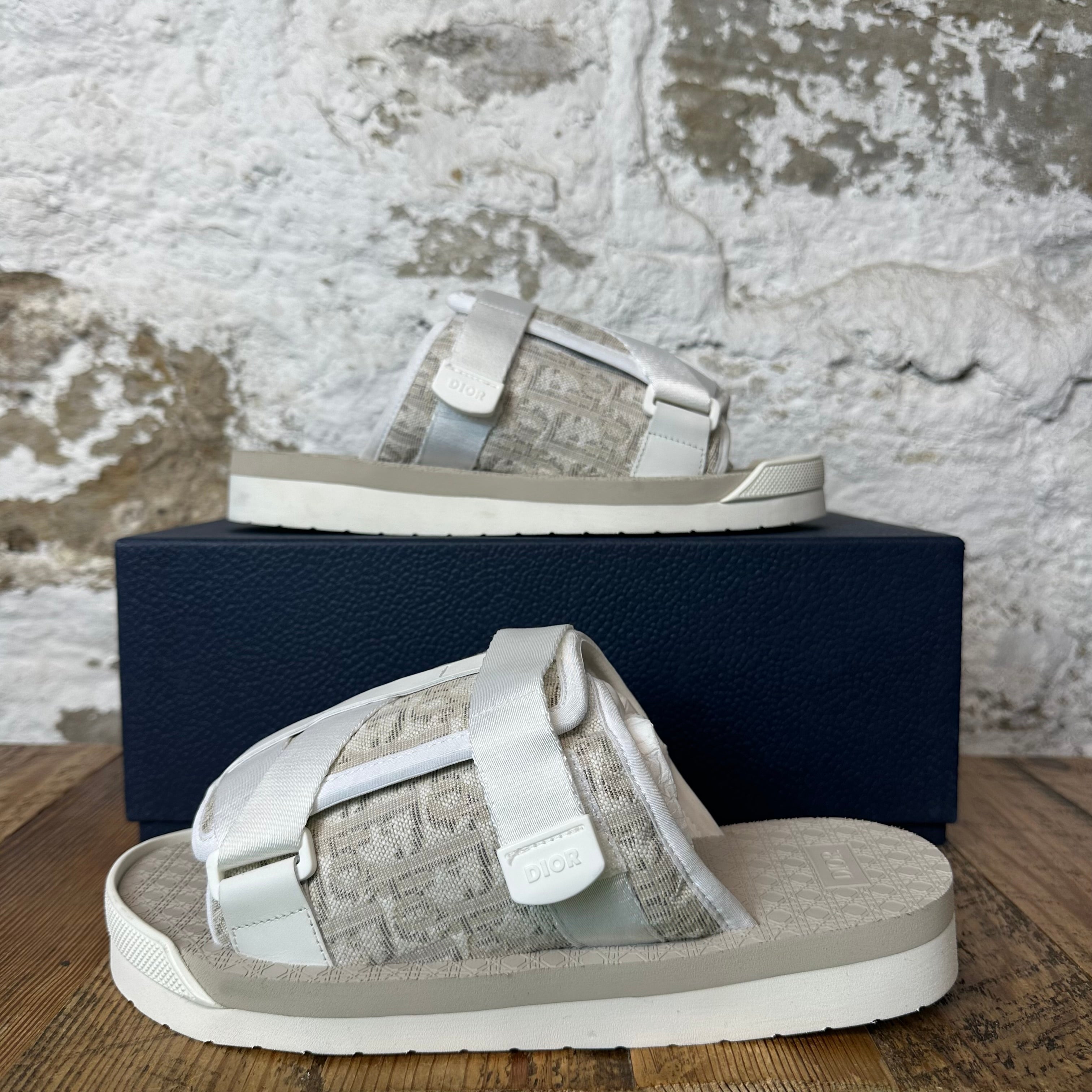 Dior Alpha Oblique White Sandal Sz 8 (41)