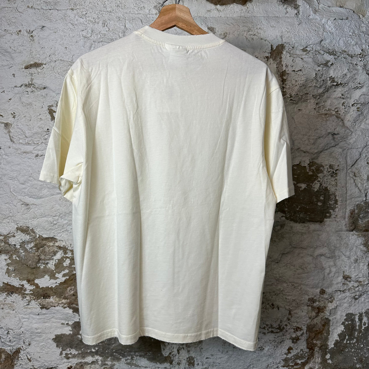 Saint Vanity Cross Cream T-shirt