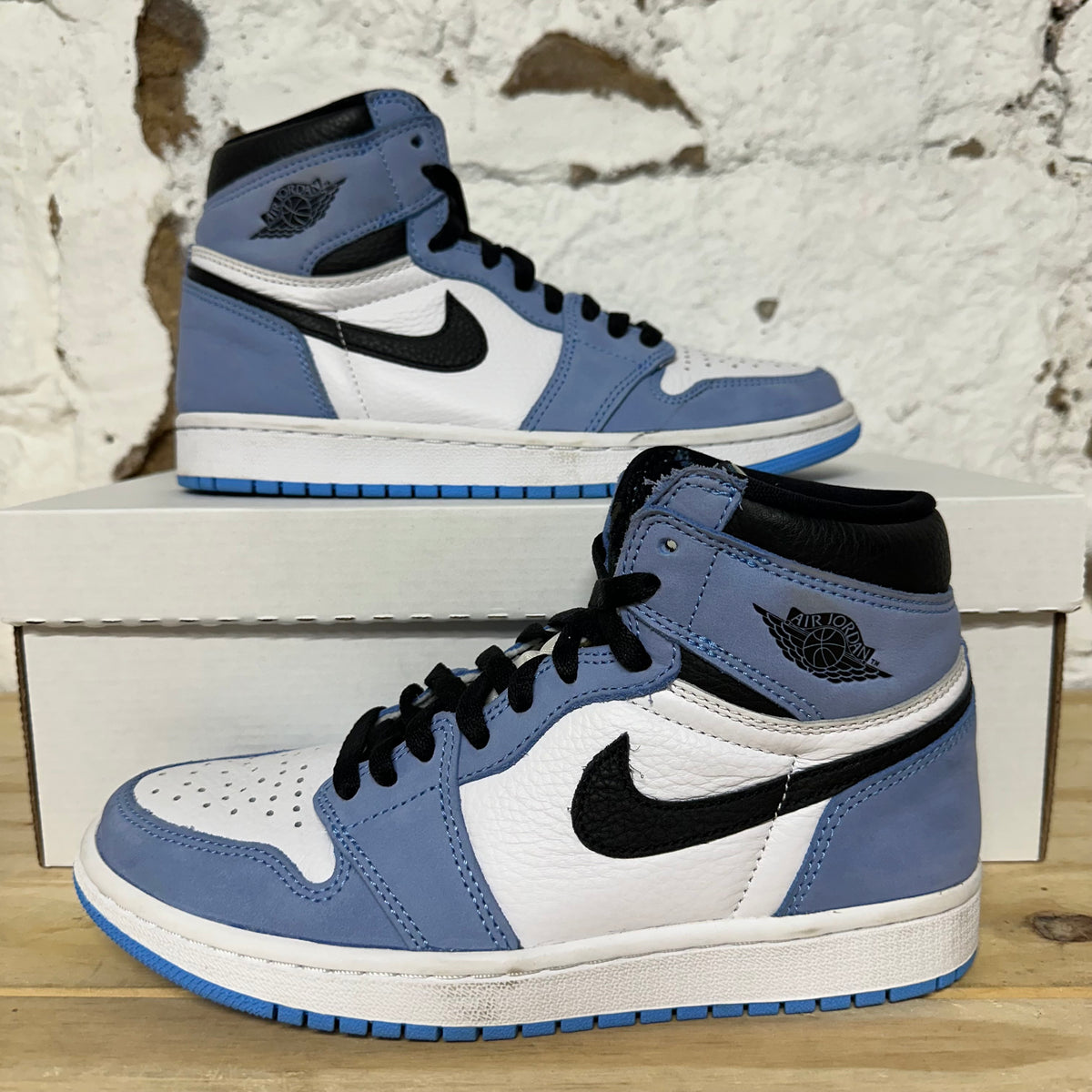 Air Jordan 1 High University Blue Sz 6.5