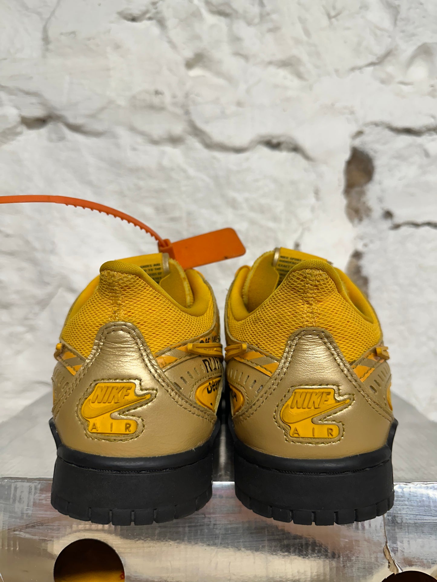 Nike Air Rubber Dunk Off-White University Gold Sz 9