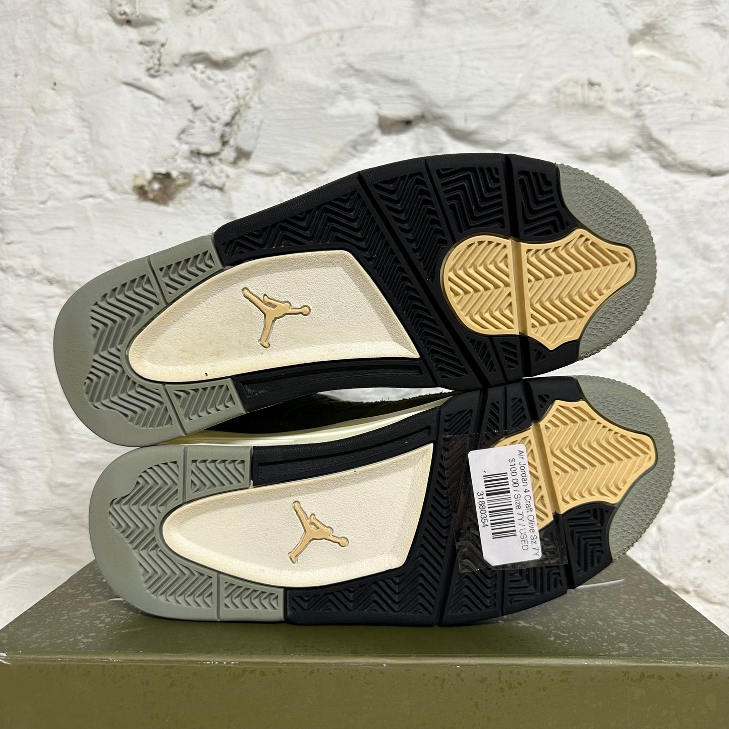 Air Jordan 4 Craft Olive Sz 7Y