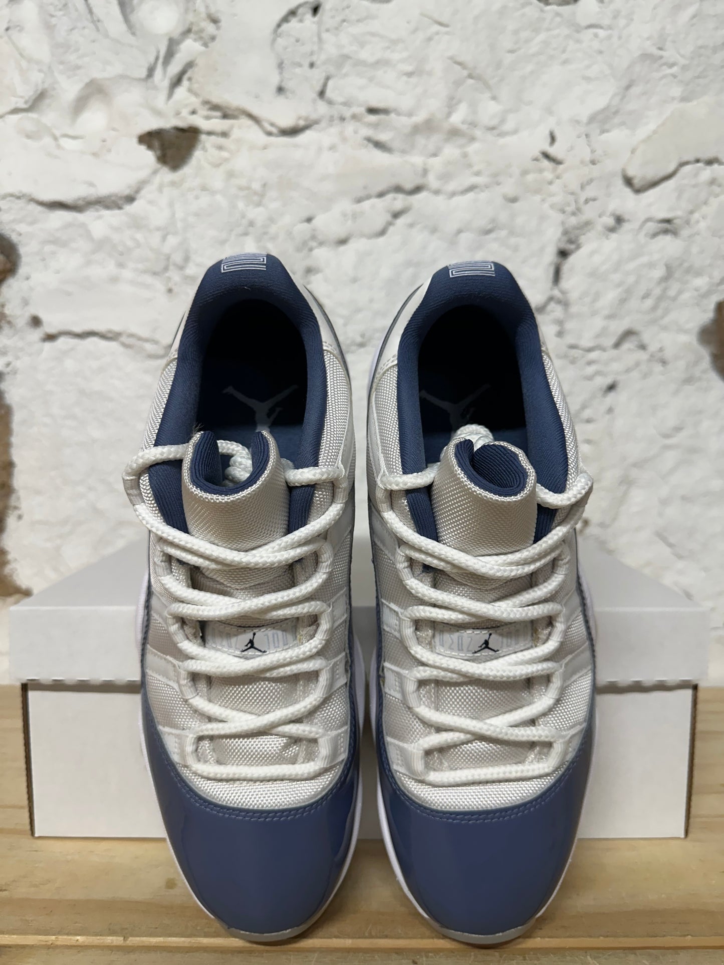 Air Jordan 11 Low Diffused Blue Sz 8.5