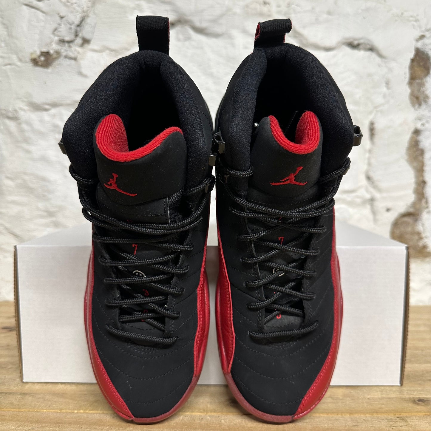 Air Jordan 12 Flu Game (2009) Sz 7Y