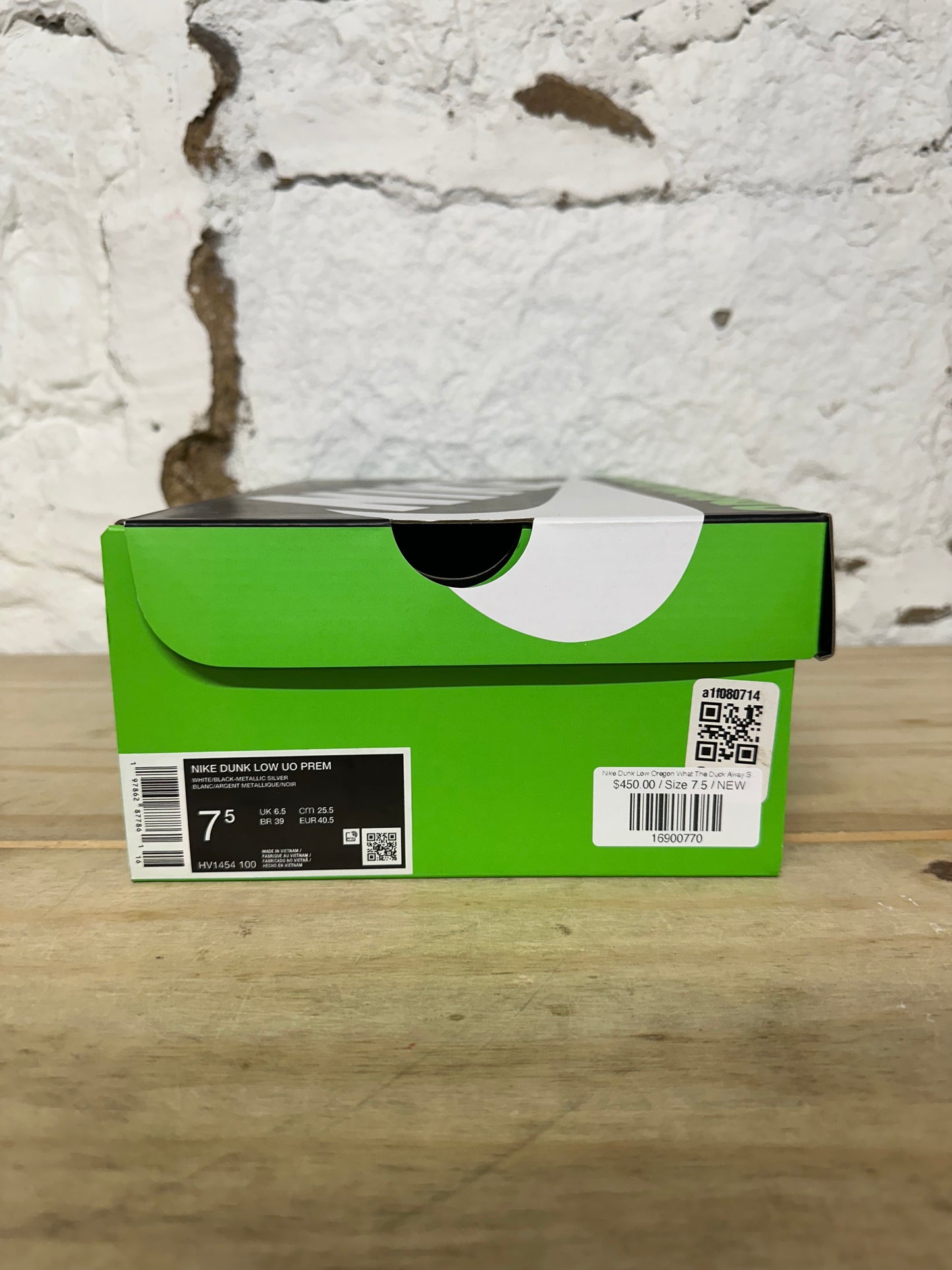 Nike Dunk Low Oregon What The Duck Away Sz 7.5 DS