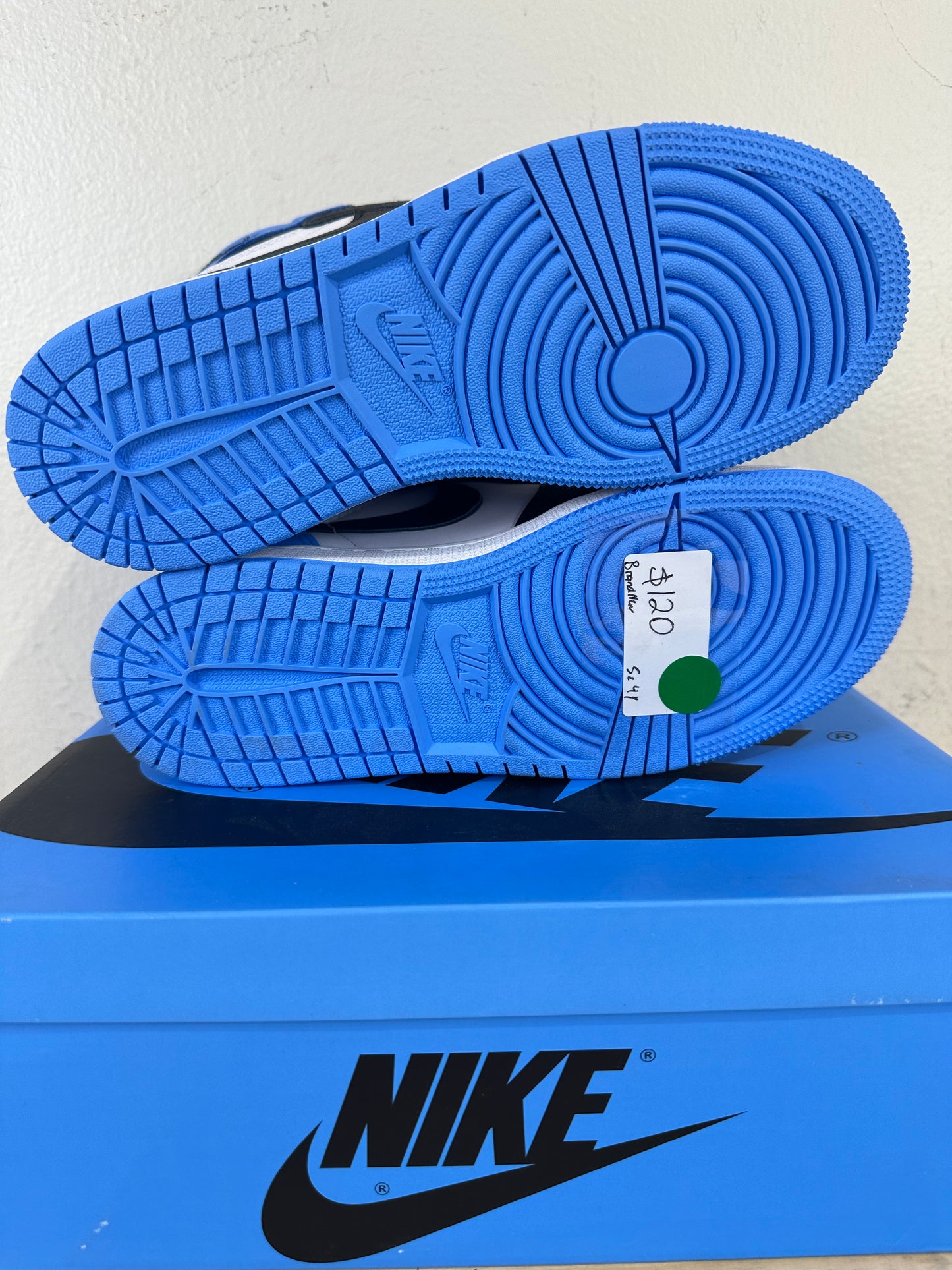 Air Jordan 1 High UNC Toe Sz 4Y DS