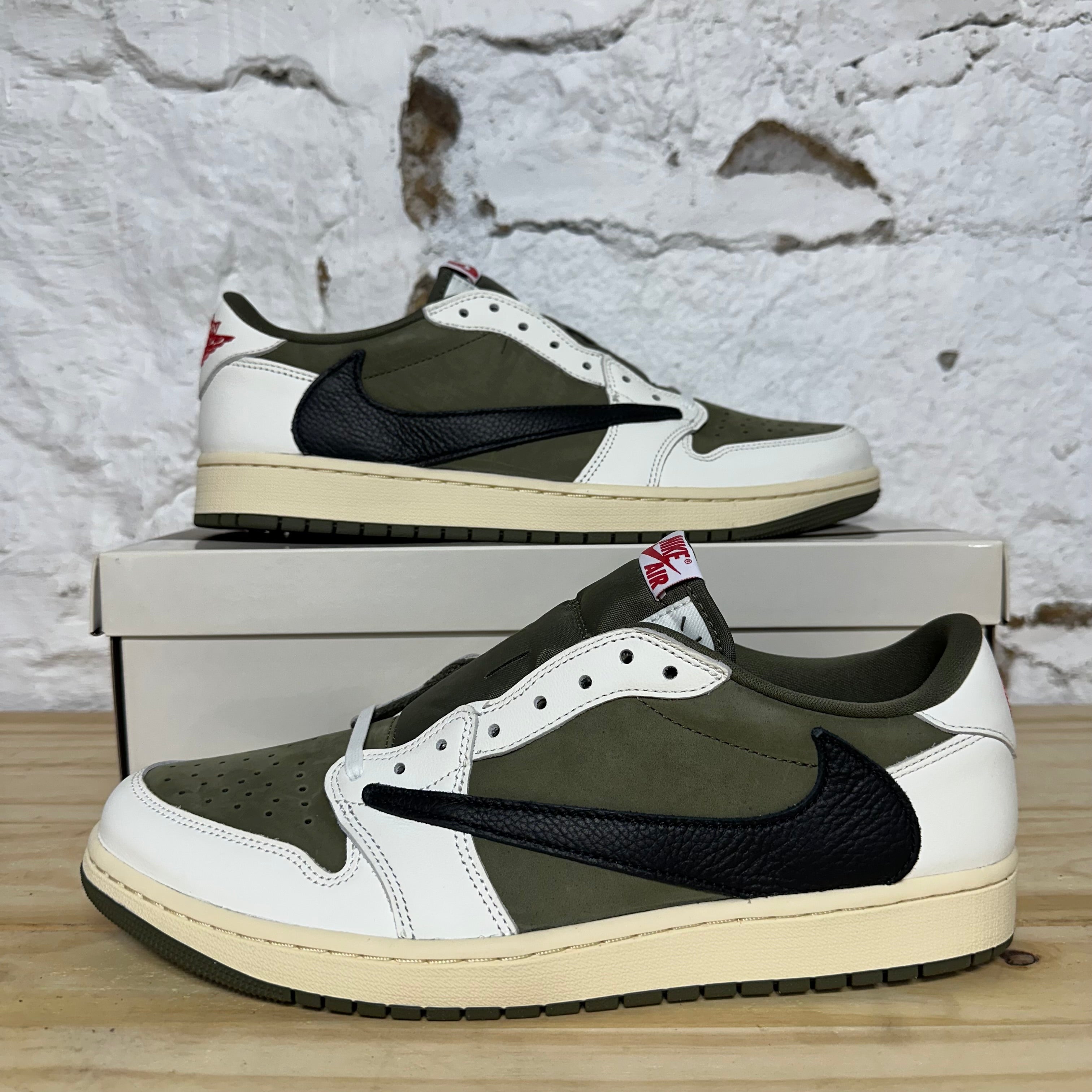 Air Jordan 1 Low Travis Scott Medium Olive Sz 12 DS