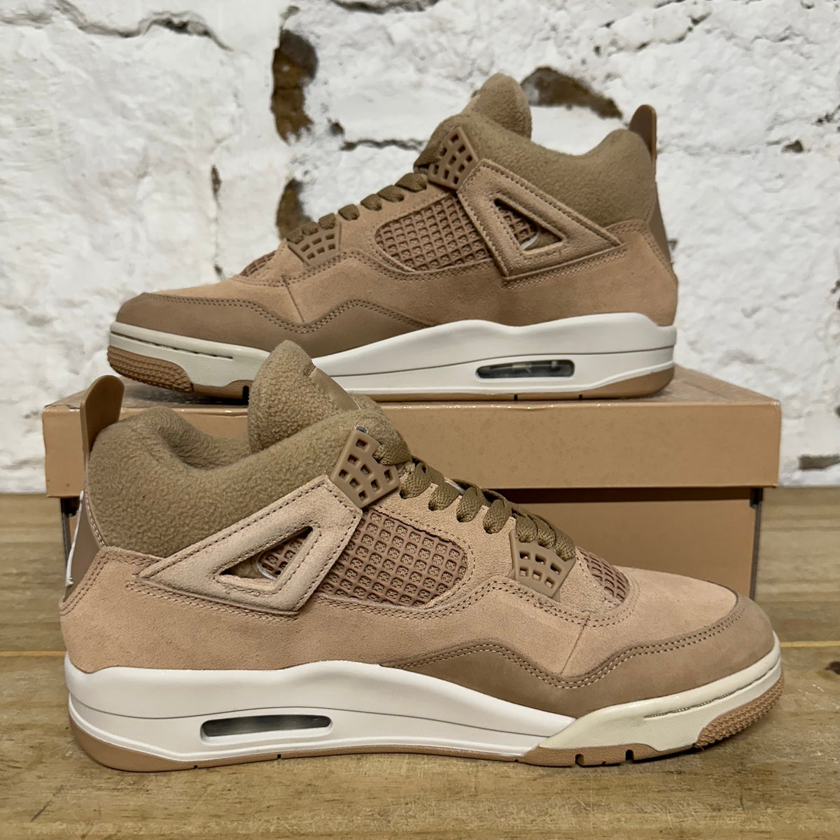 Air Jordan 4 Cozy Girl Sz 10.5 (12W)