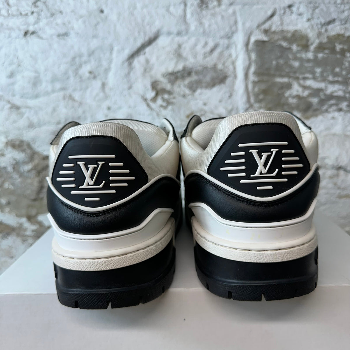 Louis Vuitton Black White Maxi Trainer Sneaker Sz 10 (8.5LV)