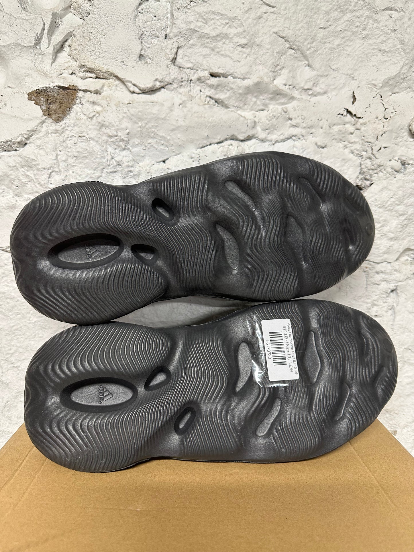 Yeezy Foamrunner Onyx Sz 13 DS