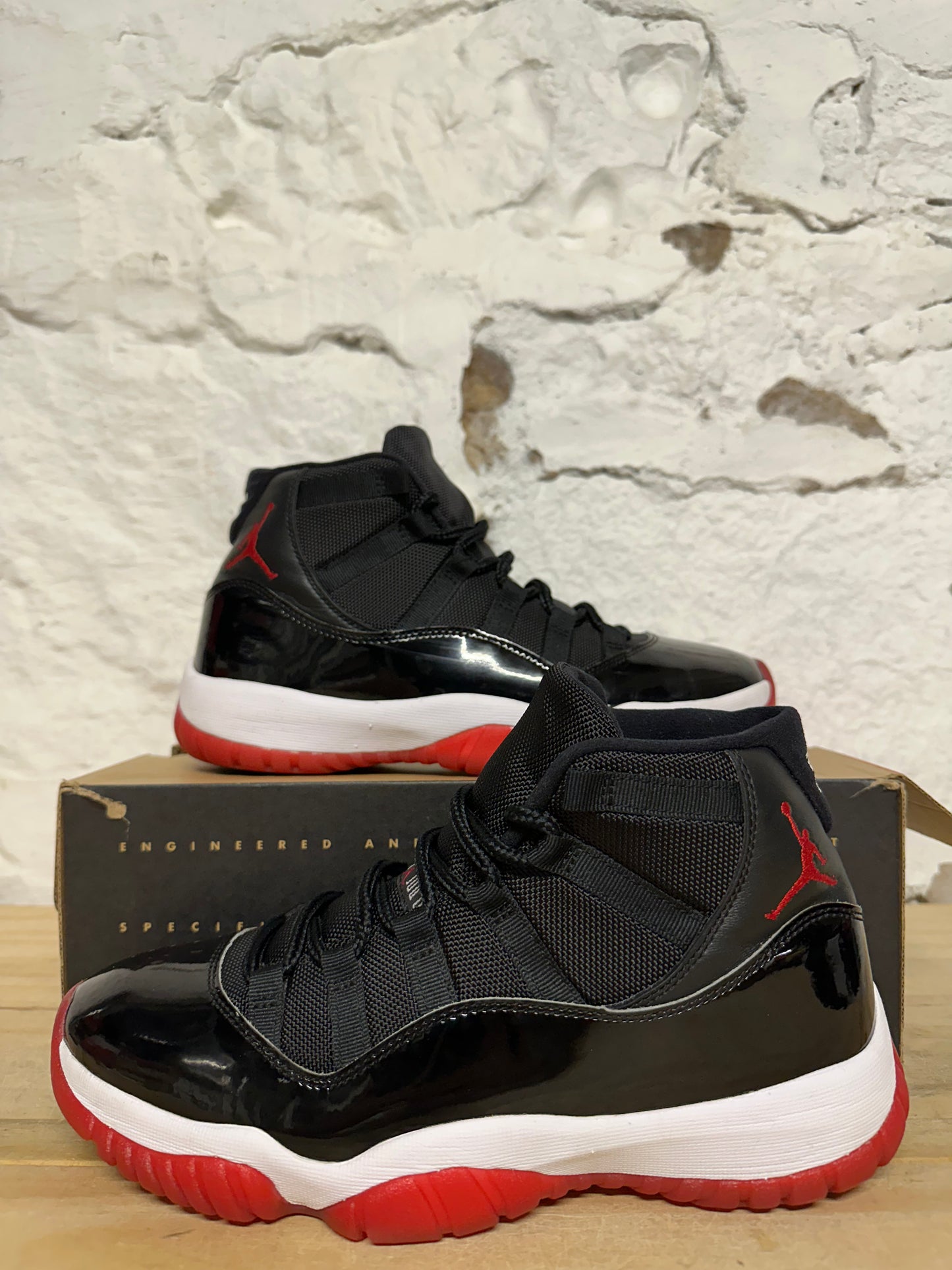 Air Jordan 11 High Bred (2019) Sz 9