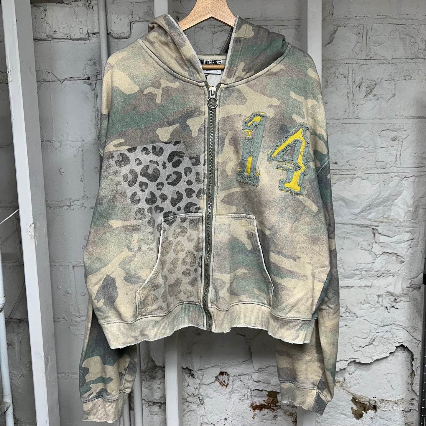 Vale Cheetah Green Camo Zip Up Hoodie Sz L