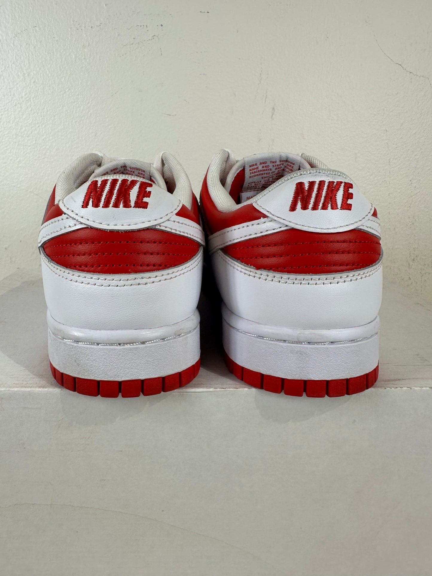 Nike Dunk Low Championship Red Sz 9.5