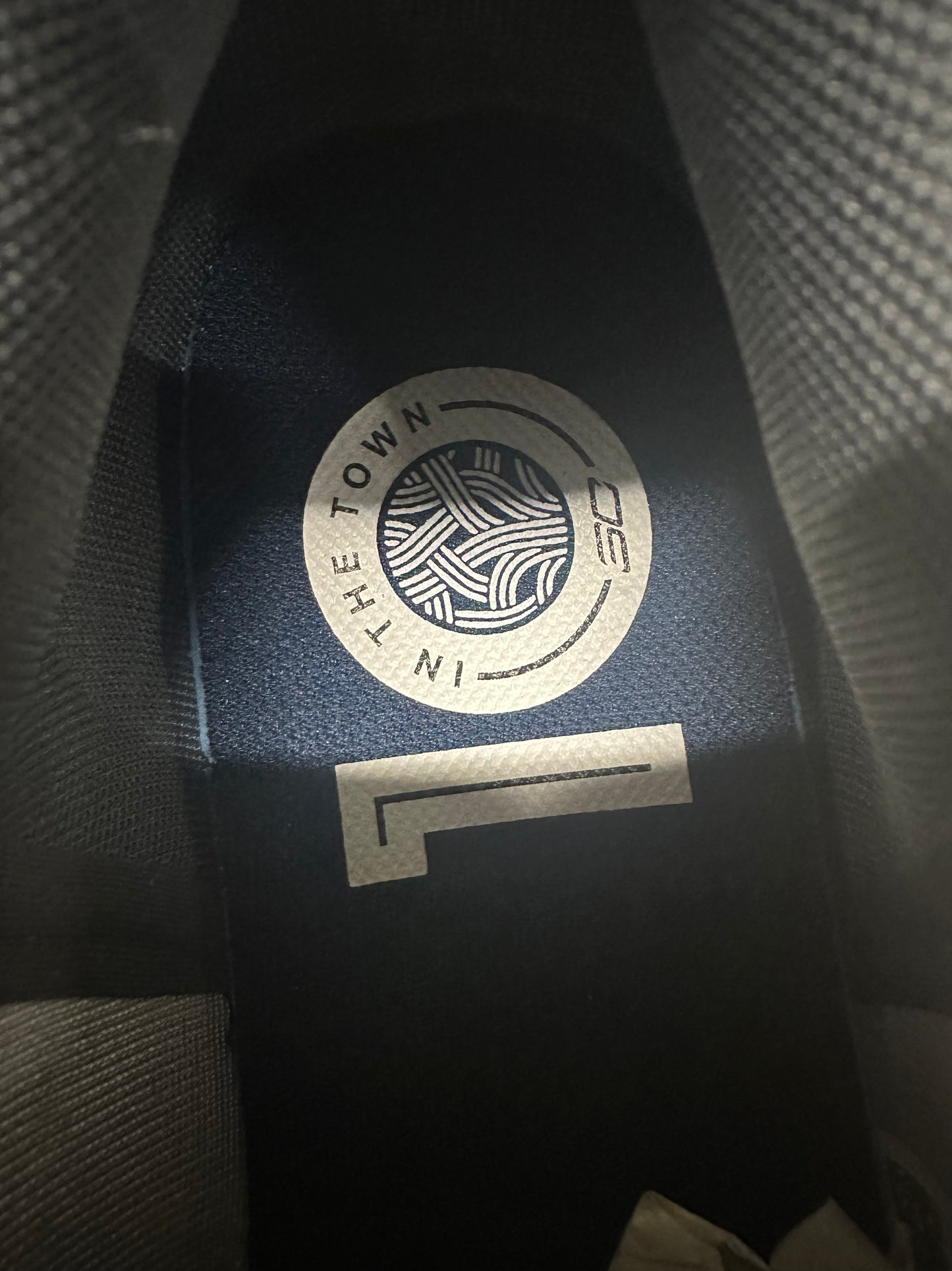 Under Armour Curry 6 International Boulevard Sz 10.5 DS