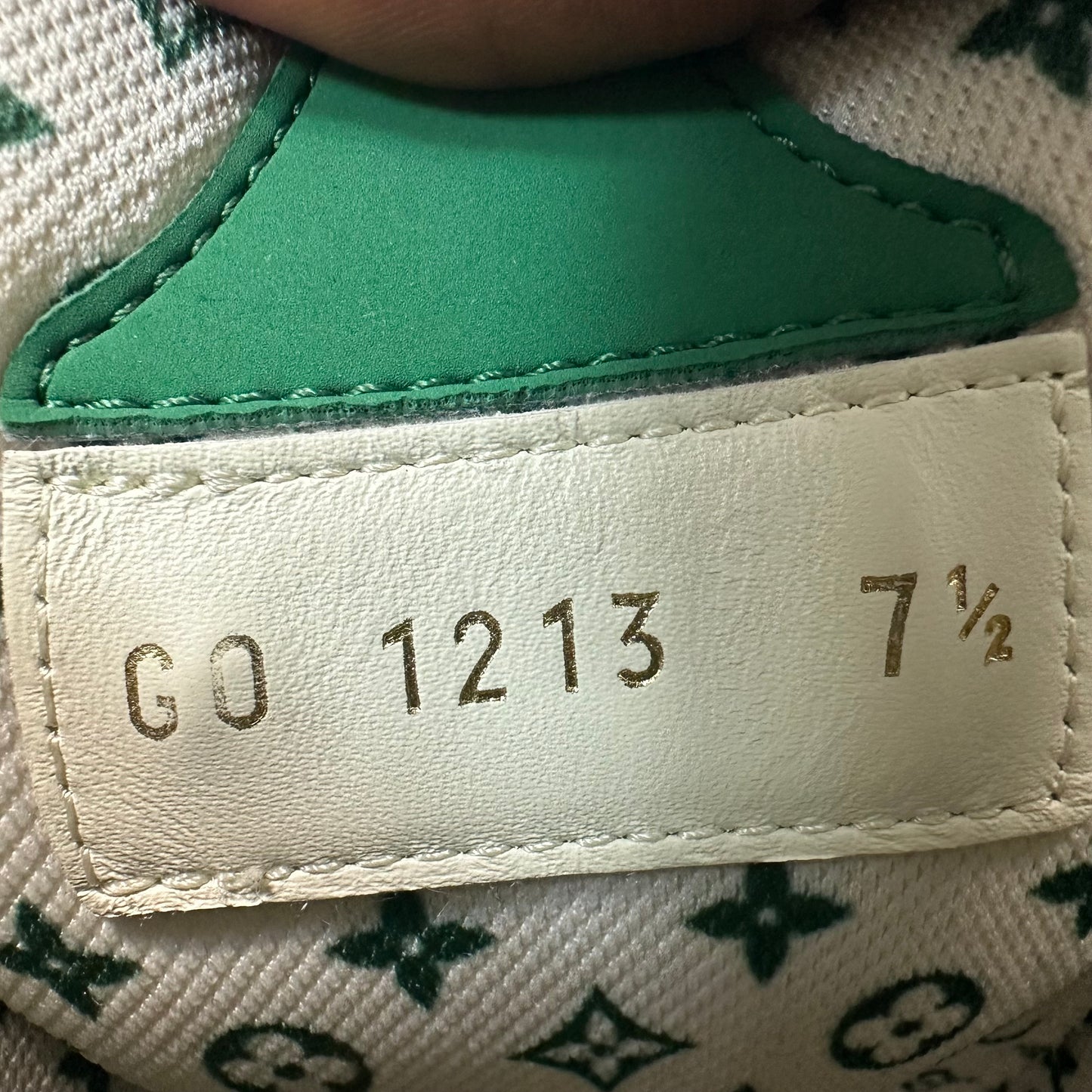 Louis Vuitton Green White Skate Sneaker Sz 9 (7.5LV)