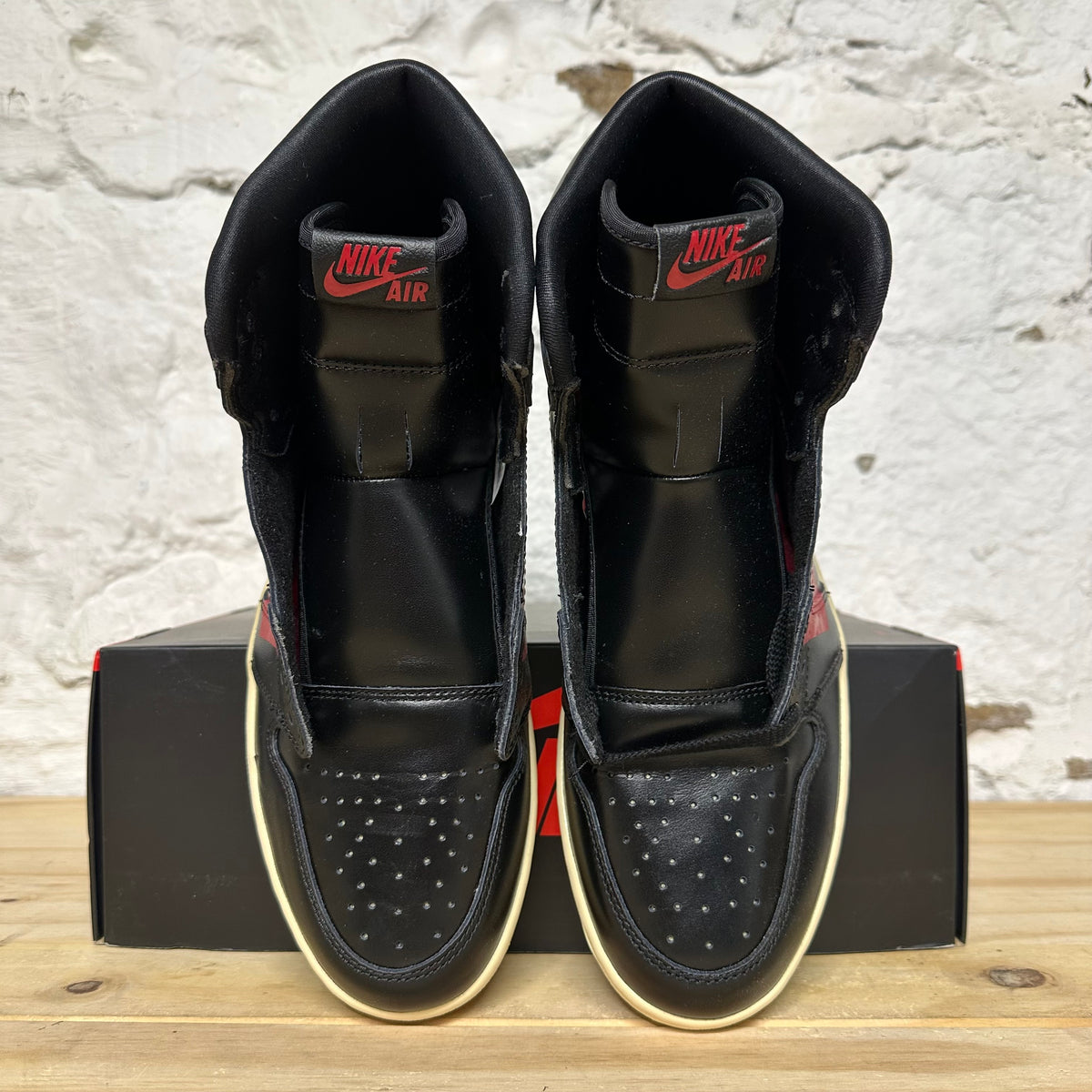 Air Jordan 1 High OG Defiant Couture Sz 10 DS