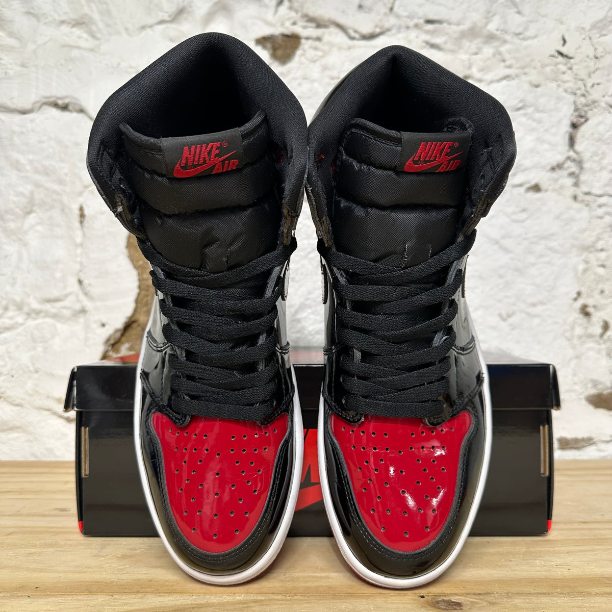 Air Jordan 1 High Patent Bred Sz 9.5