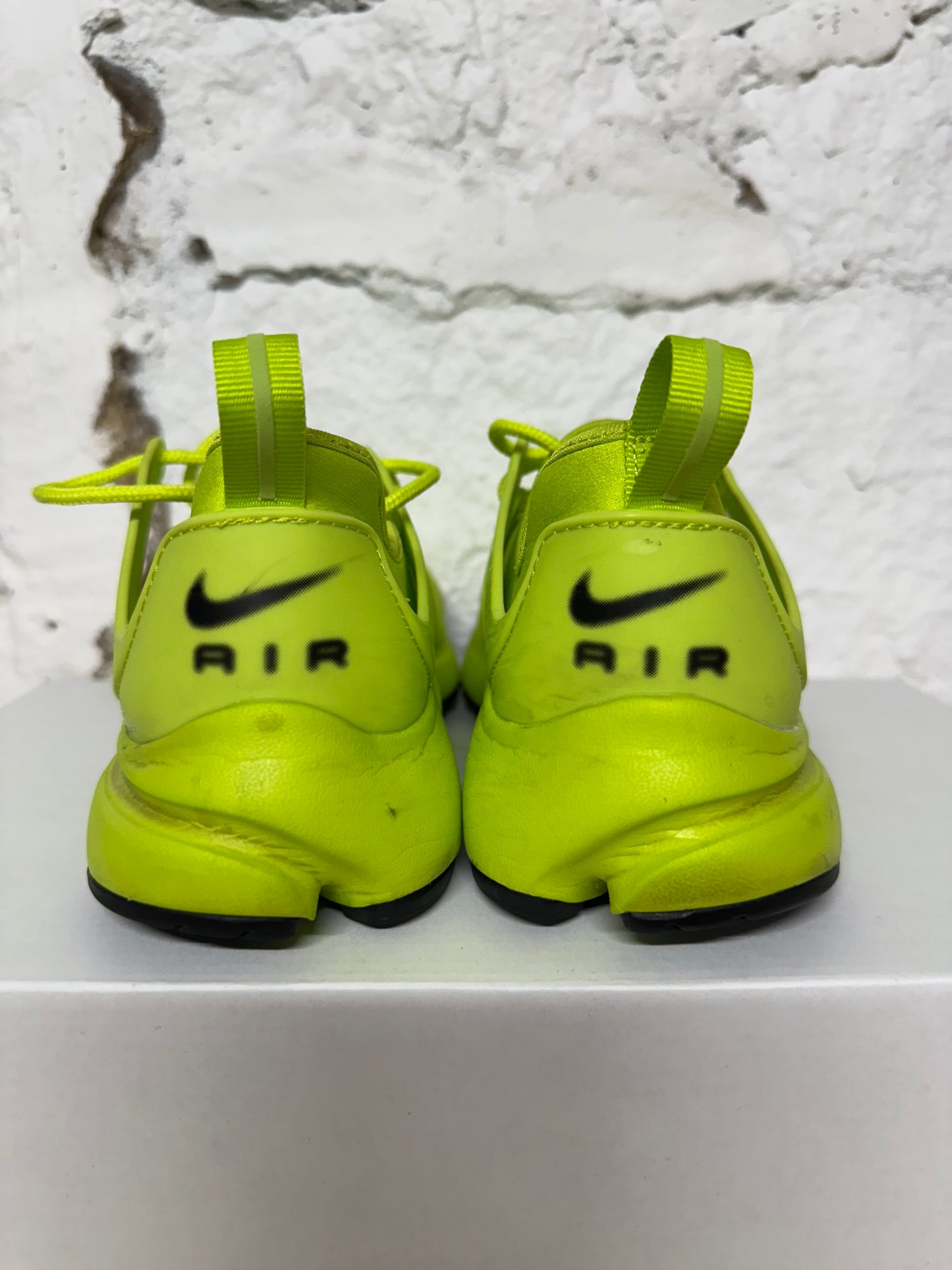 Nike Presto Tennis Ball Sz 5.5 (7W)