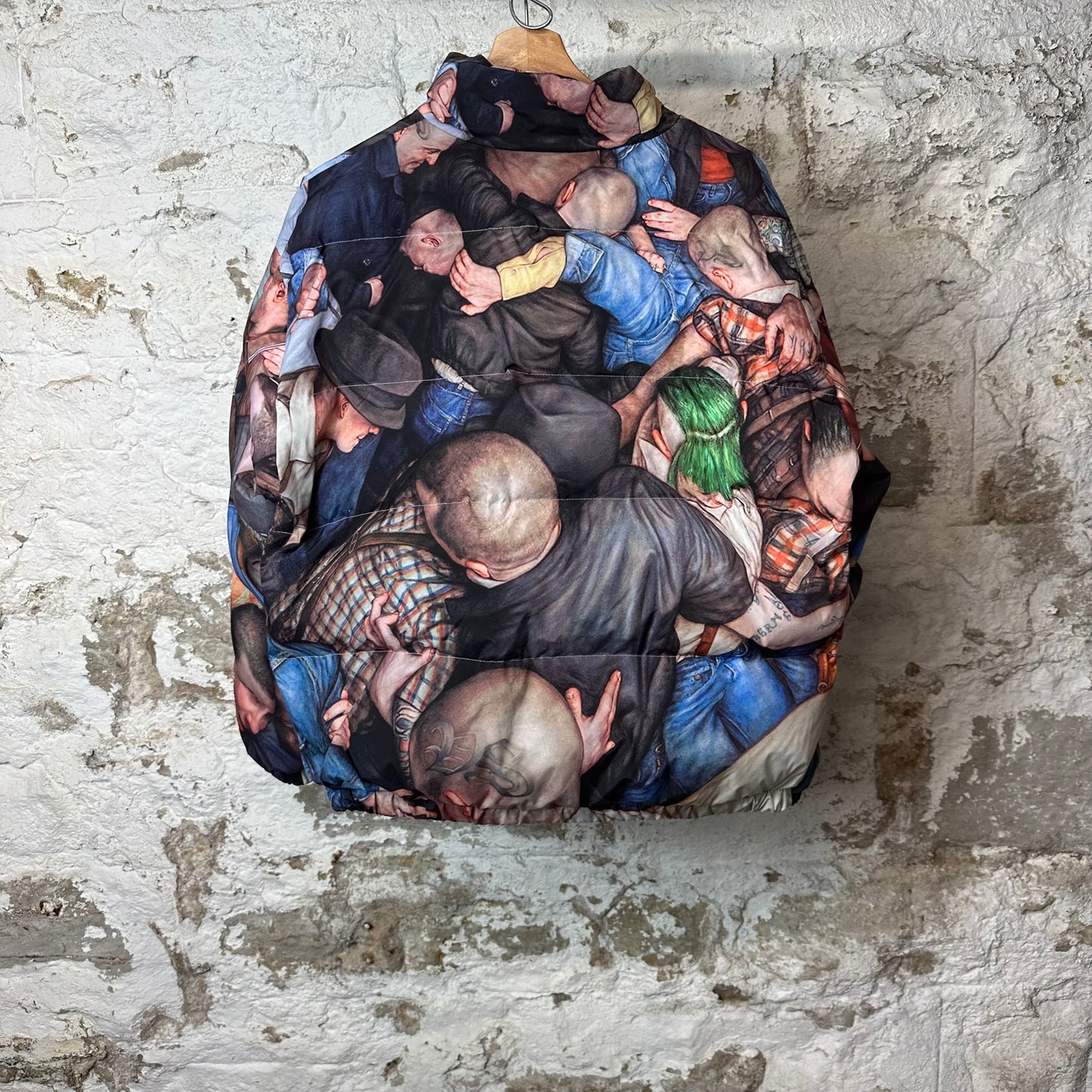 Vale Dan Witz Moshpit Puffer Jacket Sz S DS