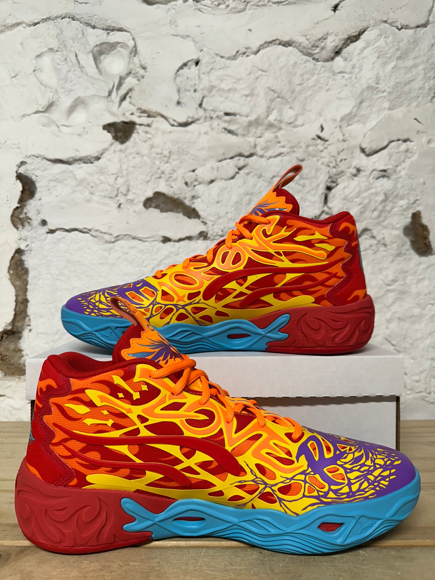 Puma Lamelo Ball MB 04 Phoenix Sz 11.5