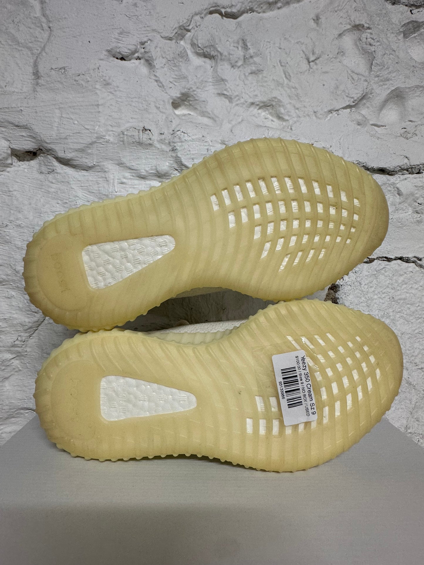 Yeezy 350 V2 Cream Sz 9