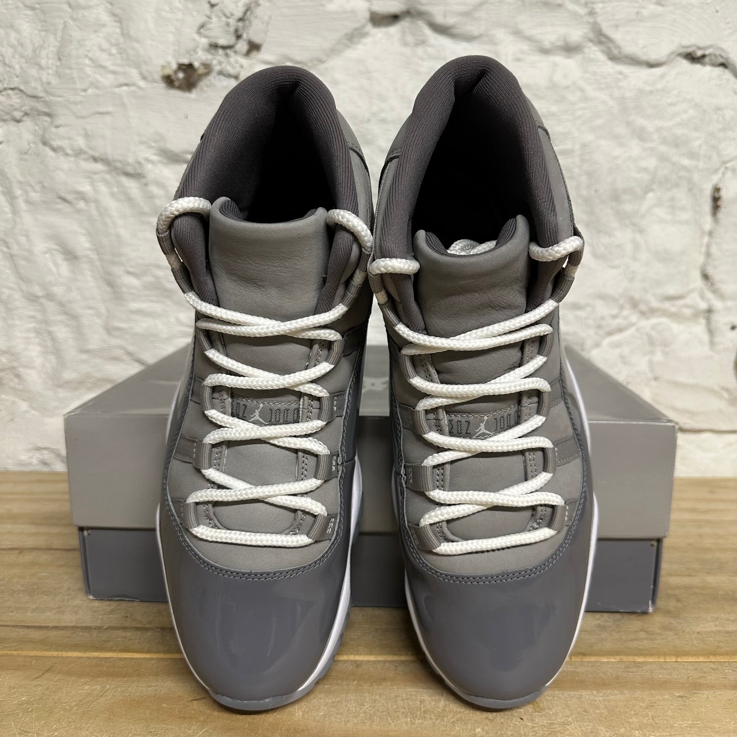 Air Jordan 11 High Cool Grey Sz 10.5