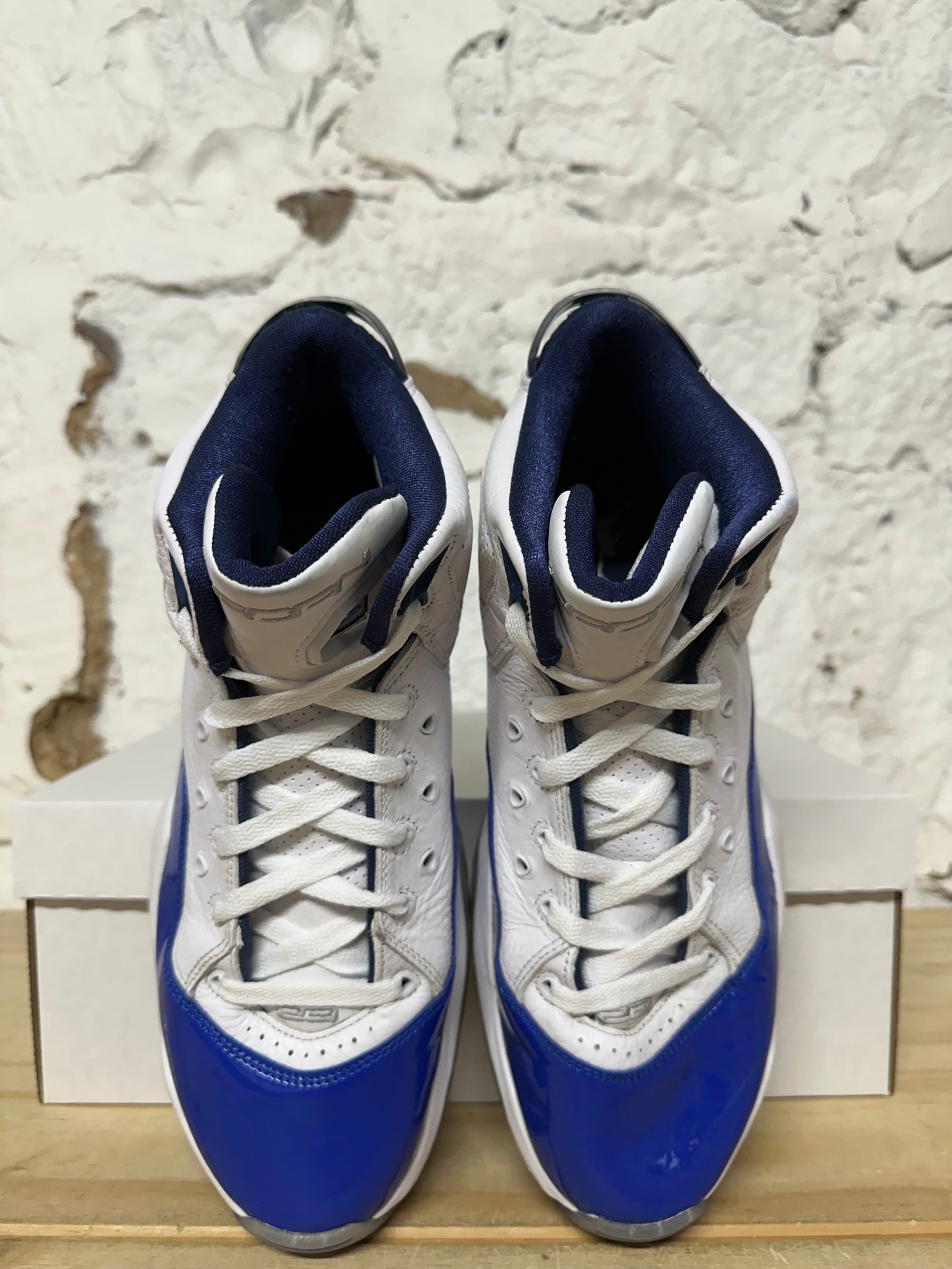 Air Jordan B Loyal White Metallic Silver Sz 9.5