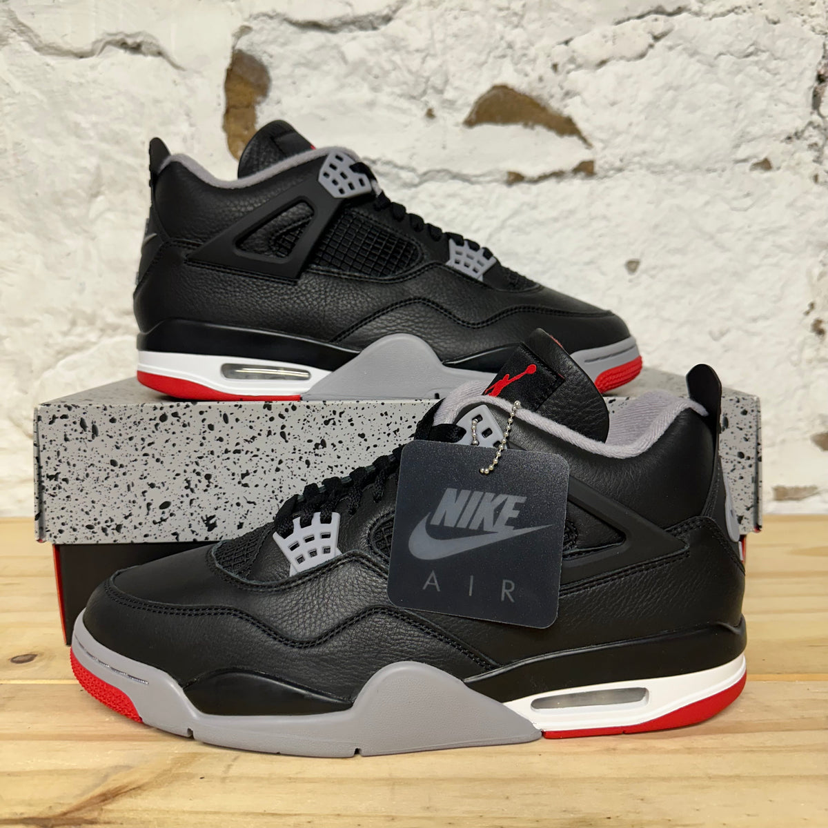 Air Jordan 4 Bred Reimagined Sz 10.5 DS