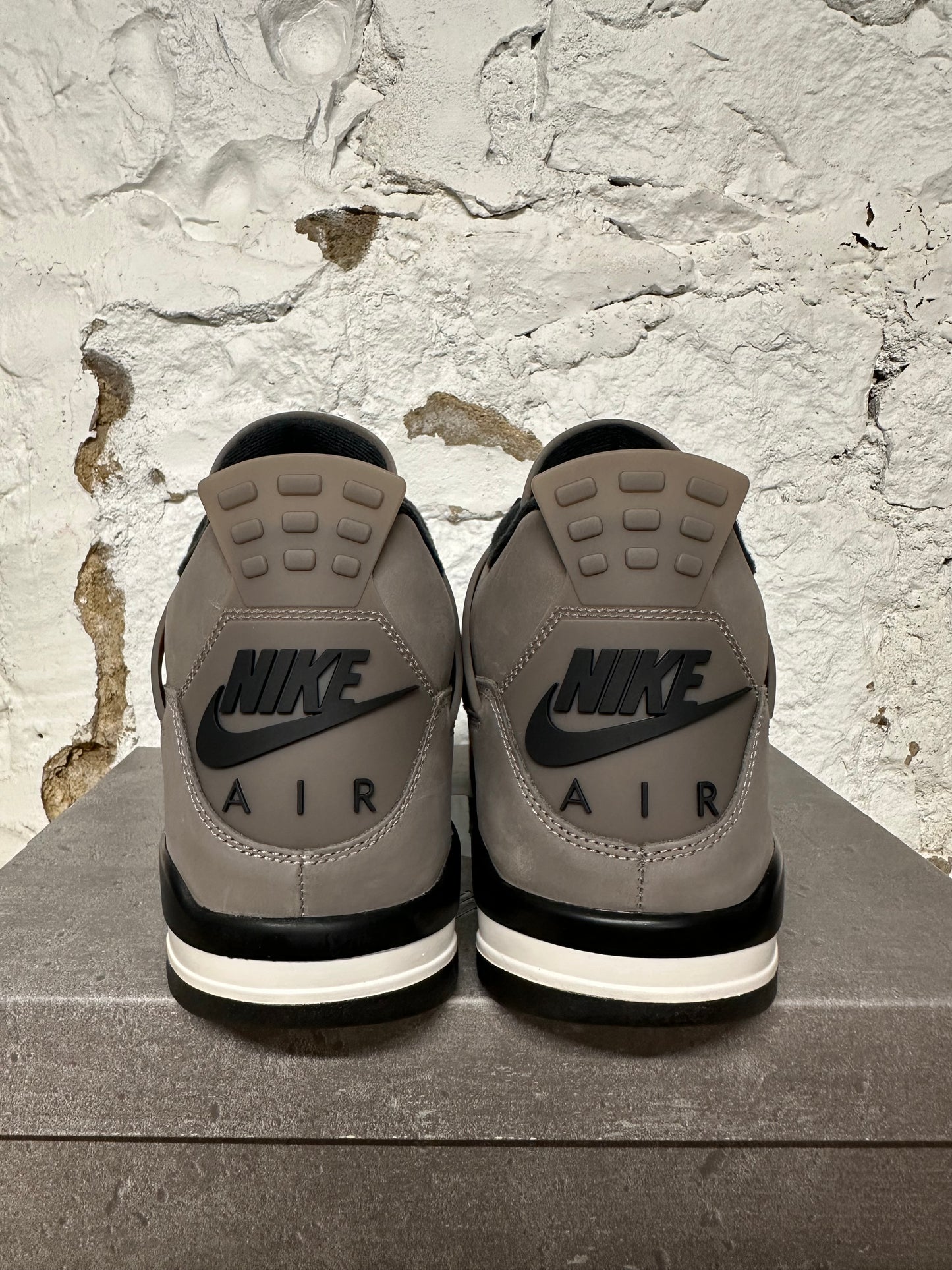 Air Jordan 4 Cave Stone Sz 13 DS