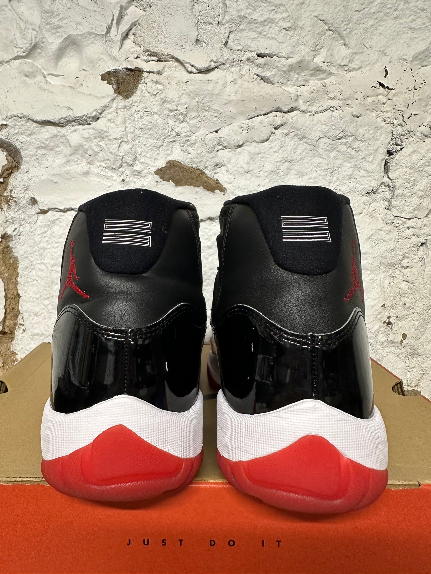 Air Jordan 11 Bred (2019) Sz 13