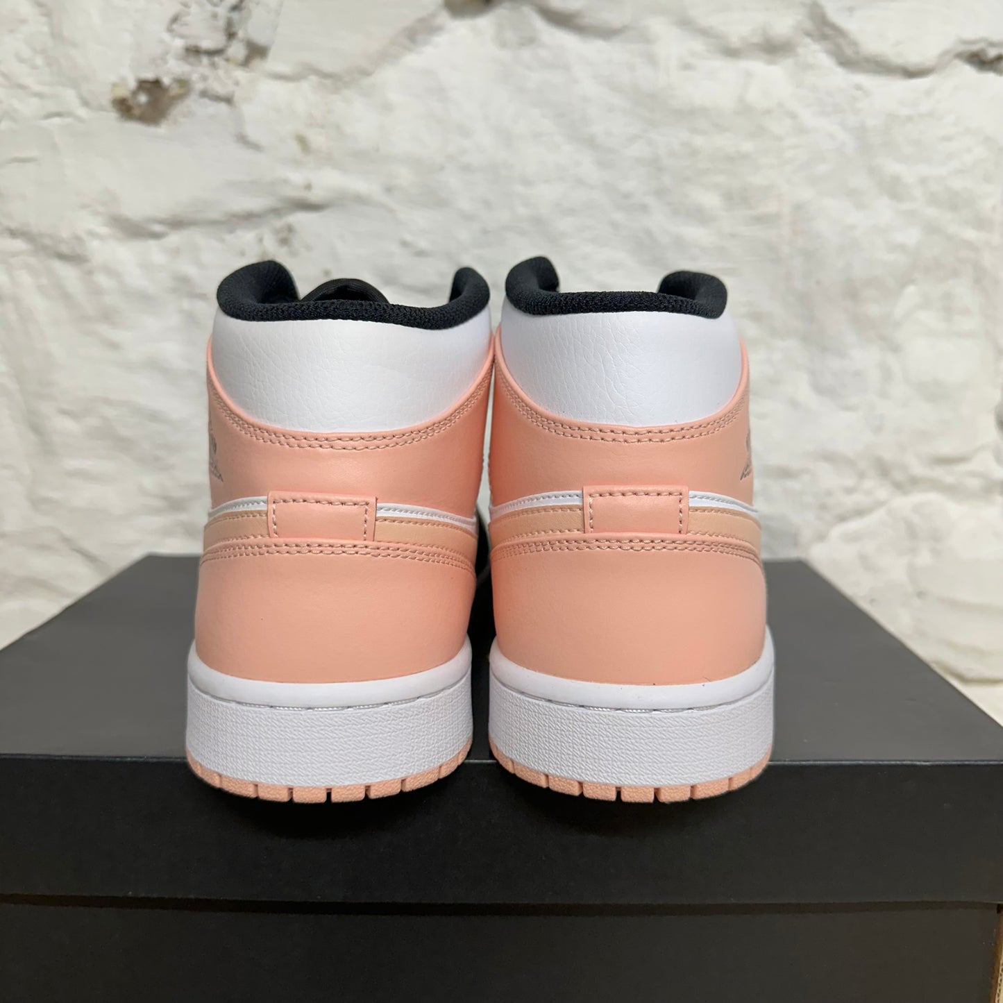 Air Jordan 1 Mid Arctic Orange Sz 9.5 DS