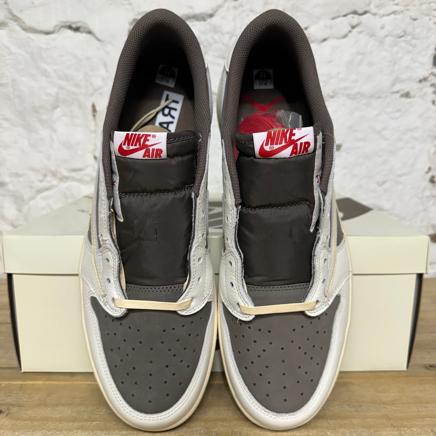 Air Jordan 1 Low Travis Scott Reverse Mocha Sz 13 DS