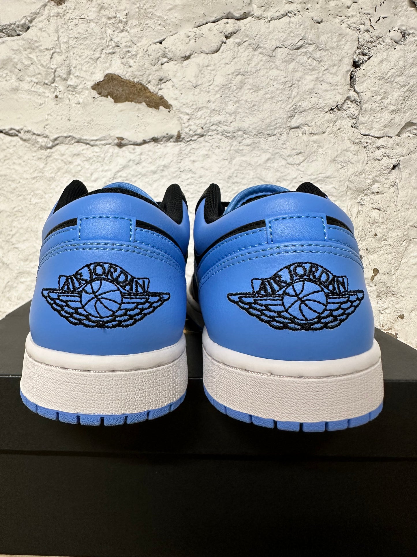 Air Jordan 1 Low Black University Blue Sz 8.5