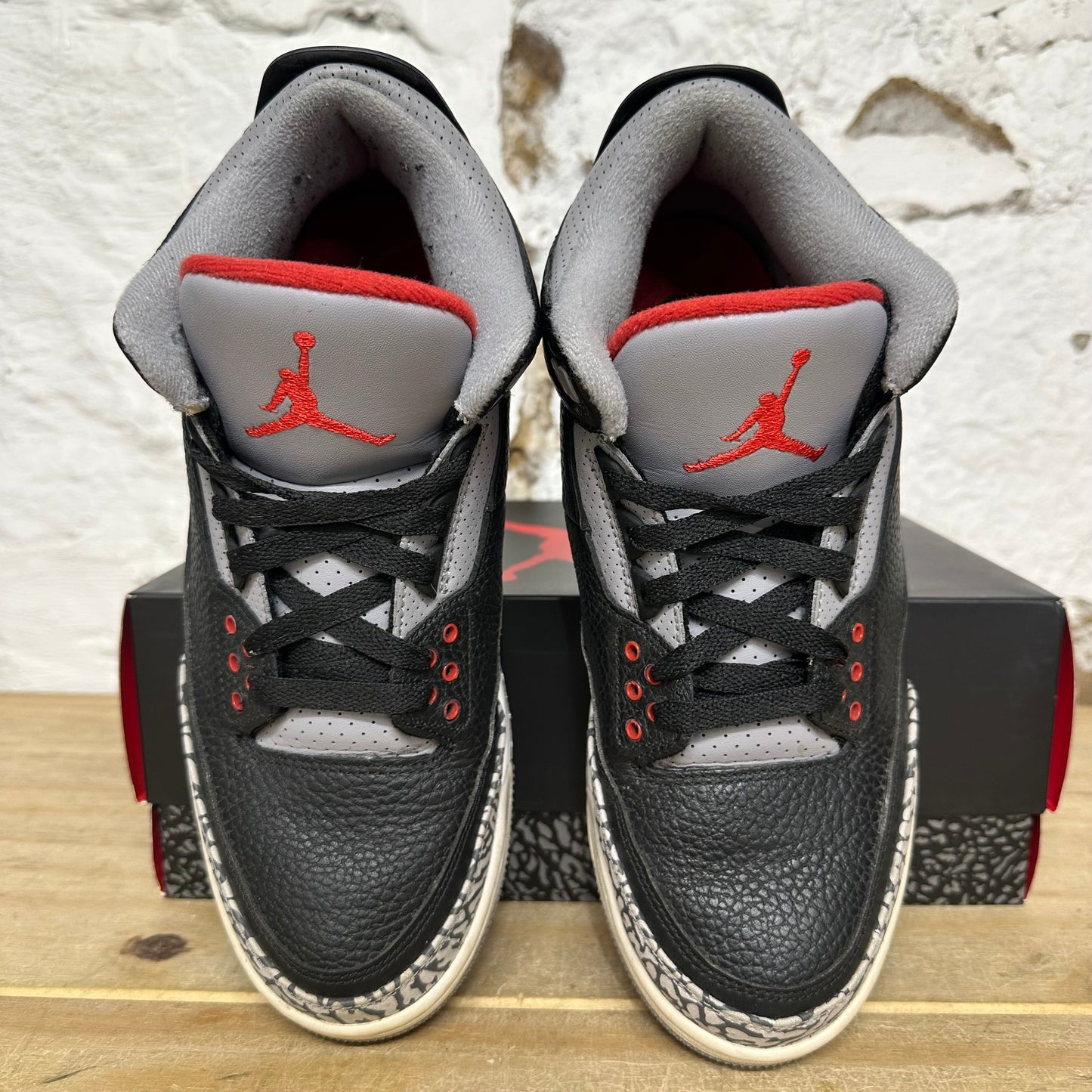 Air Jordan 3 Black Cement (2018) Sz 9
