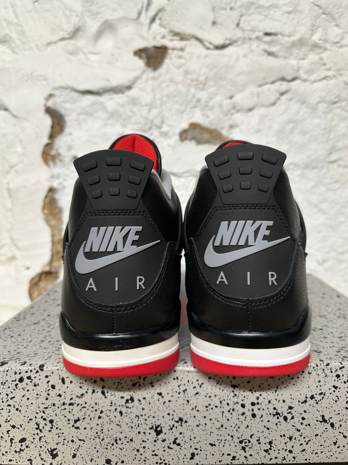 Air Jordan 4 Bred Reimagined Sz 10.5 DS
