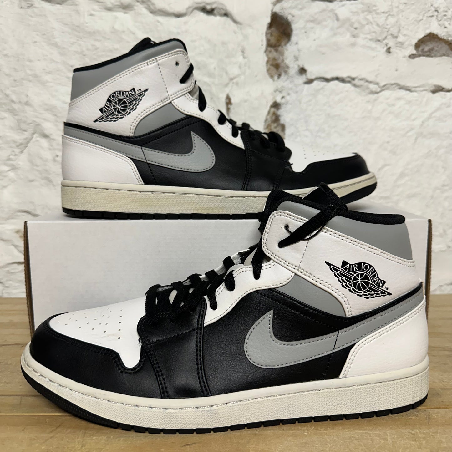 Air Jordan 1 Mid White Shadow Sz 11.5