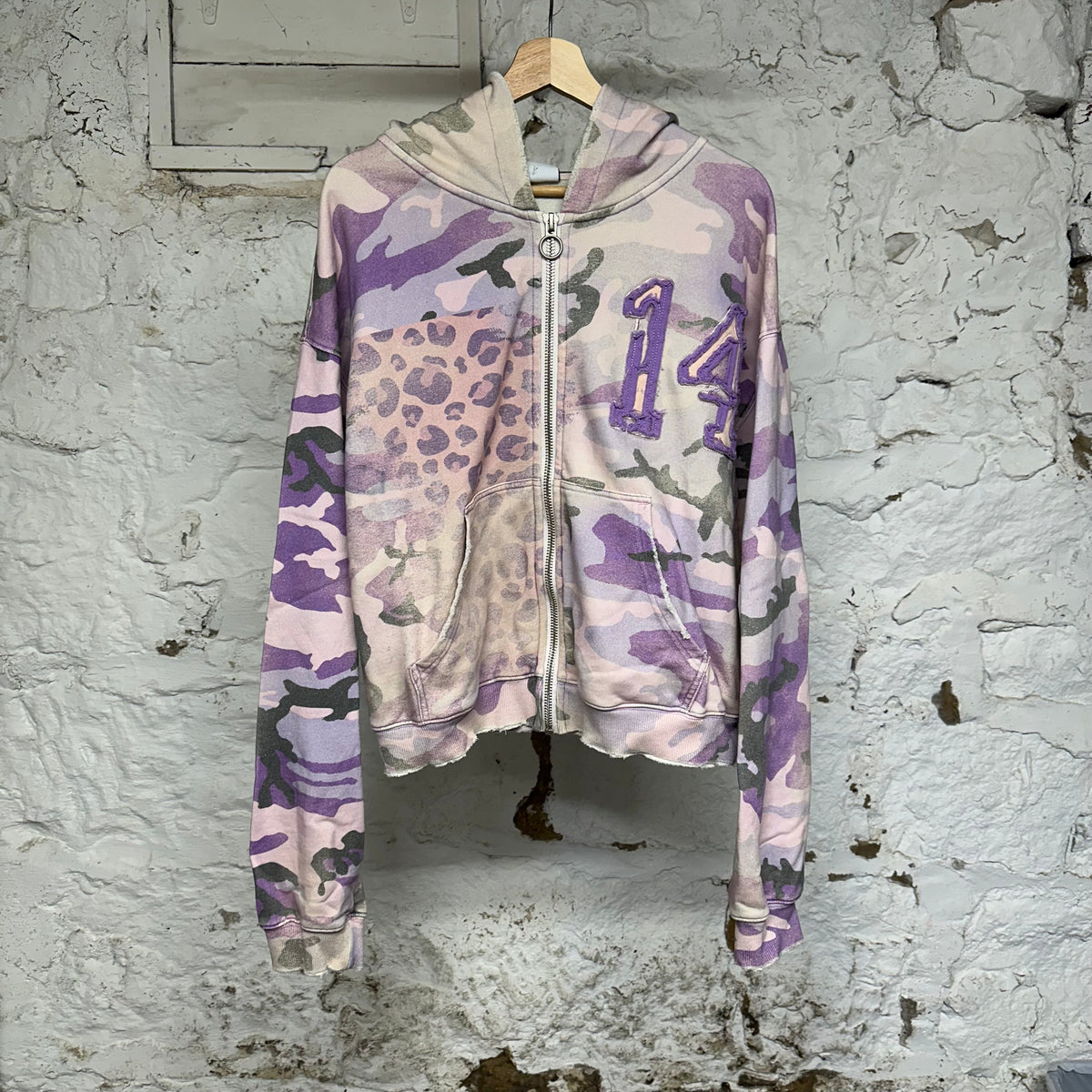 Vale Cheetah Camo Purple Zip Up Hoodie Sz M