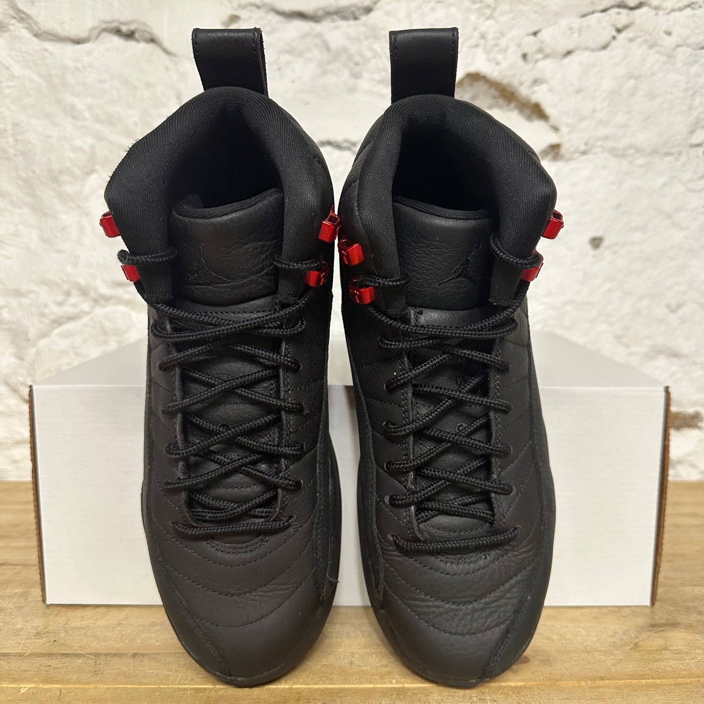 Air Jordan 12 Bloodline Sz 6Y