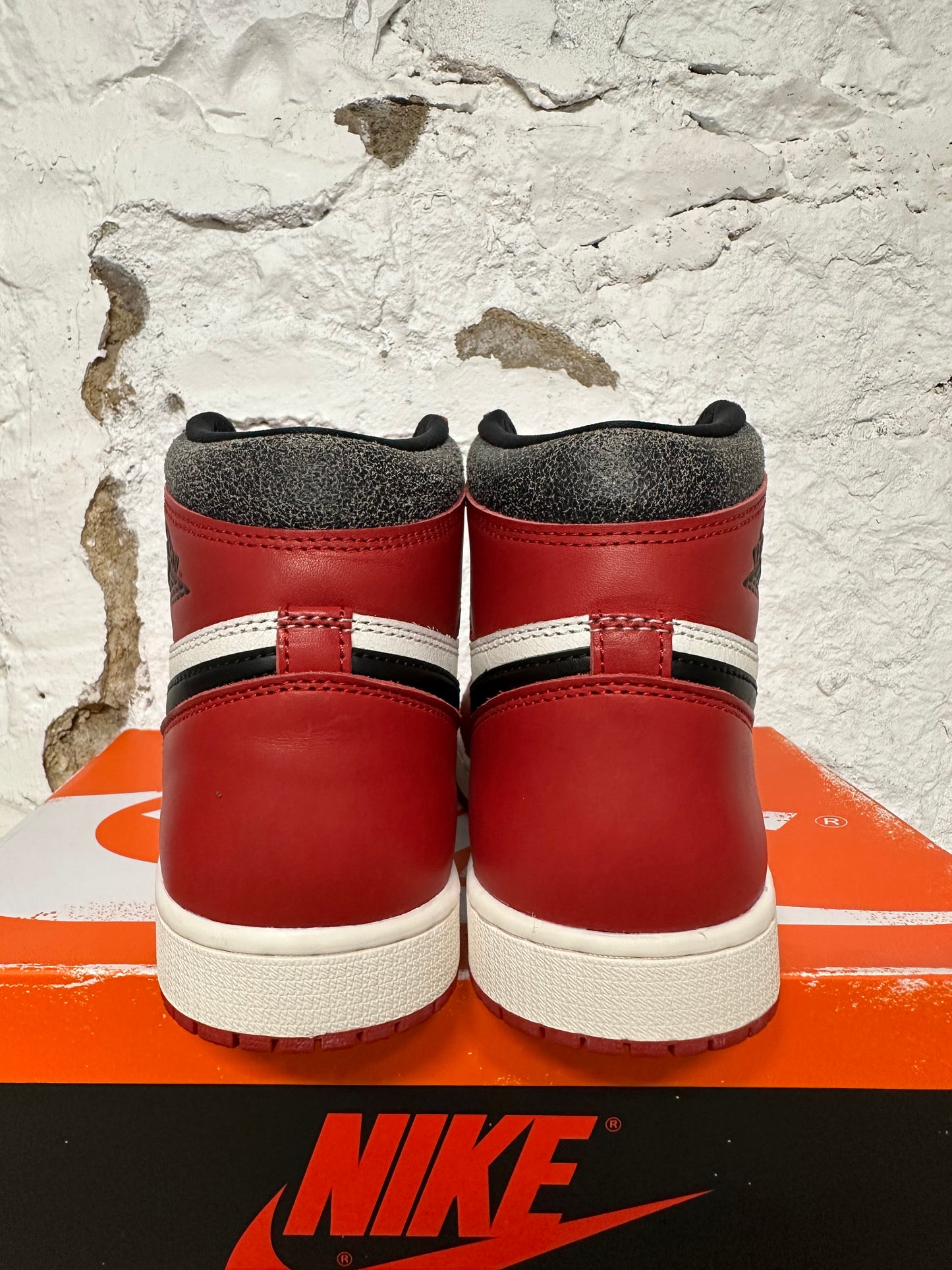 Air Jordan 1 Lost and Found Sz 9.5