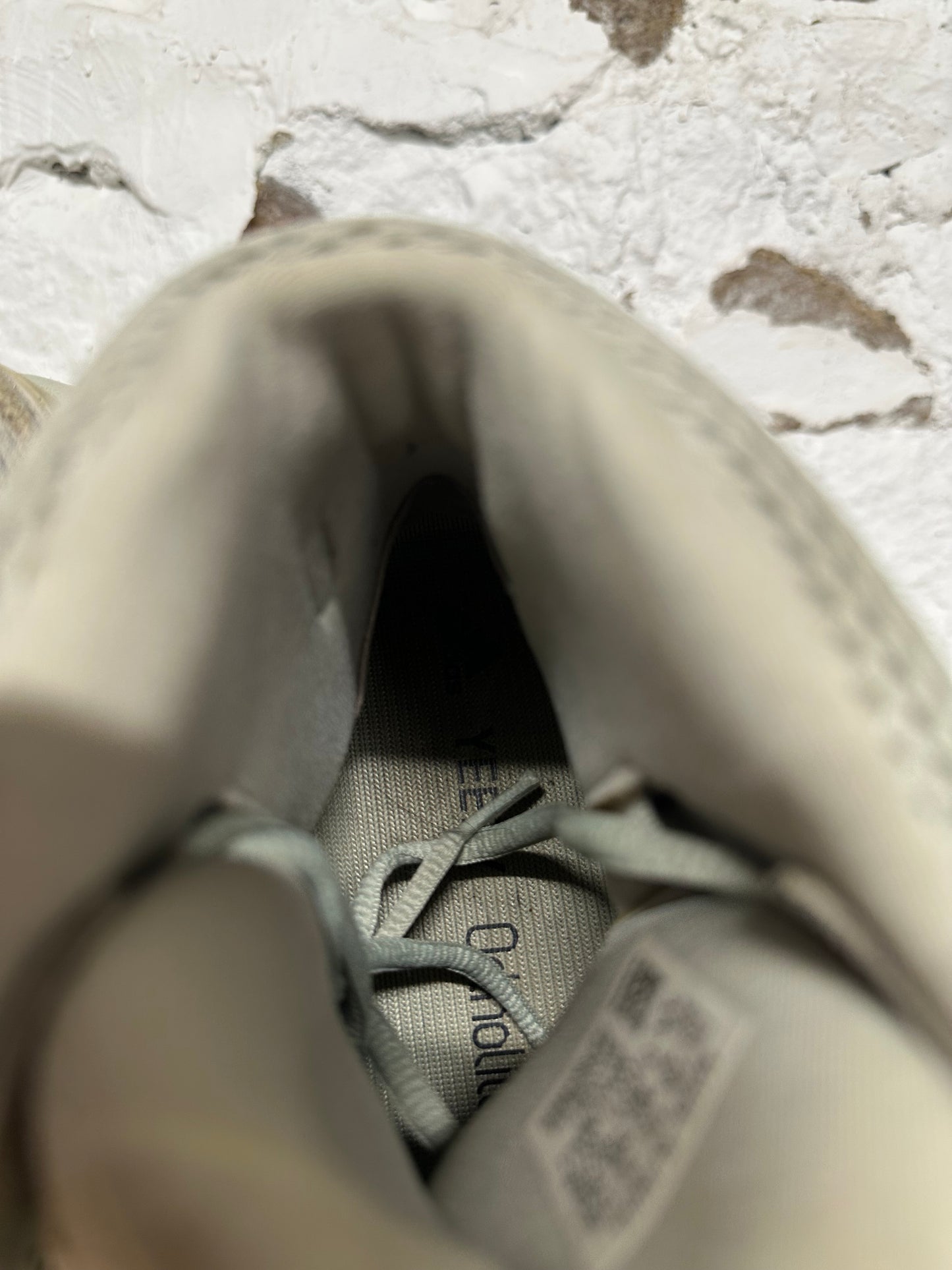 Yeezy Boot Salt Sz 7.5