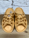 Yeezy 450 Slide Cream Sz 8 DS