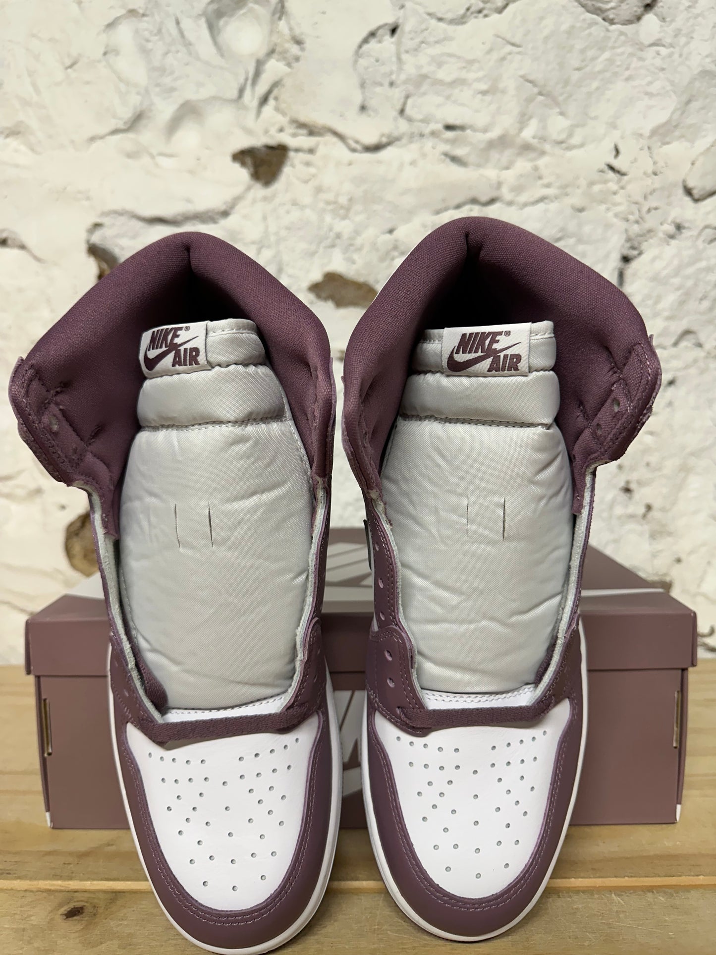 Air Jordan 1 Mauve Sz 11.5 DS
