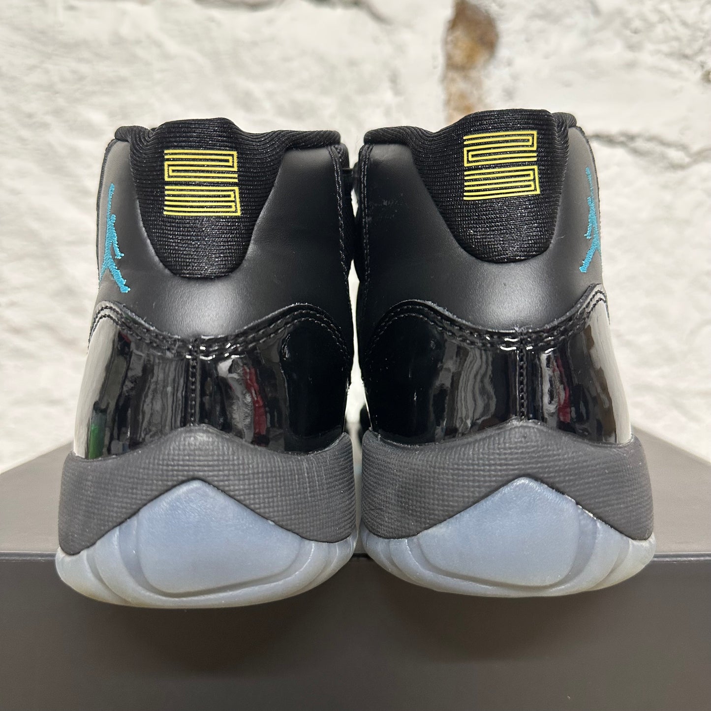 Air Jordan 11 High Gamma Blue Sz 7Y