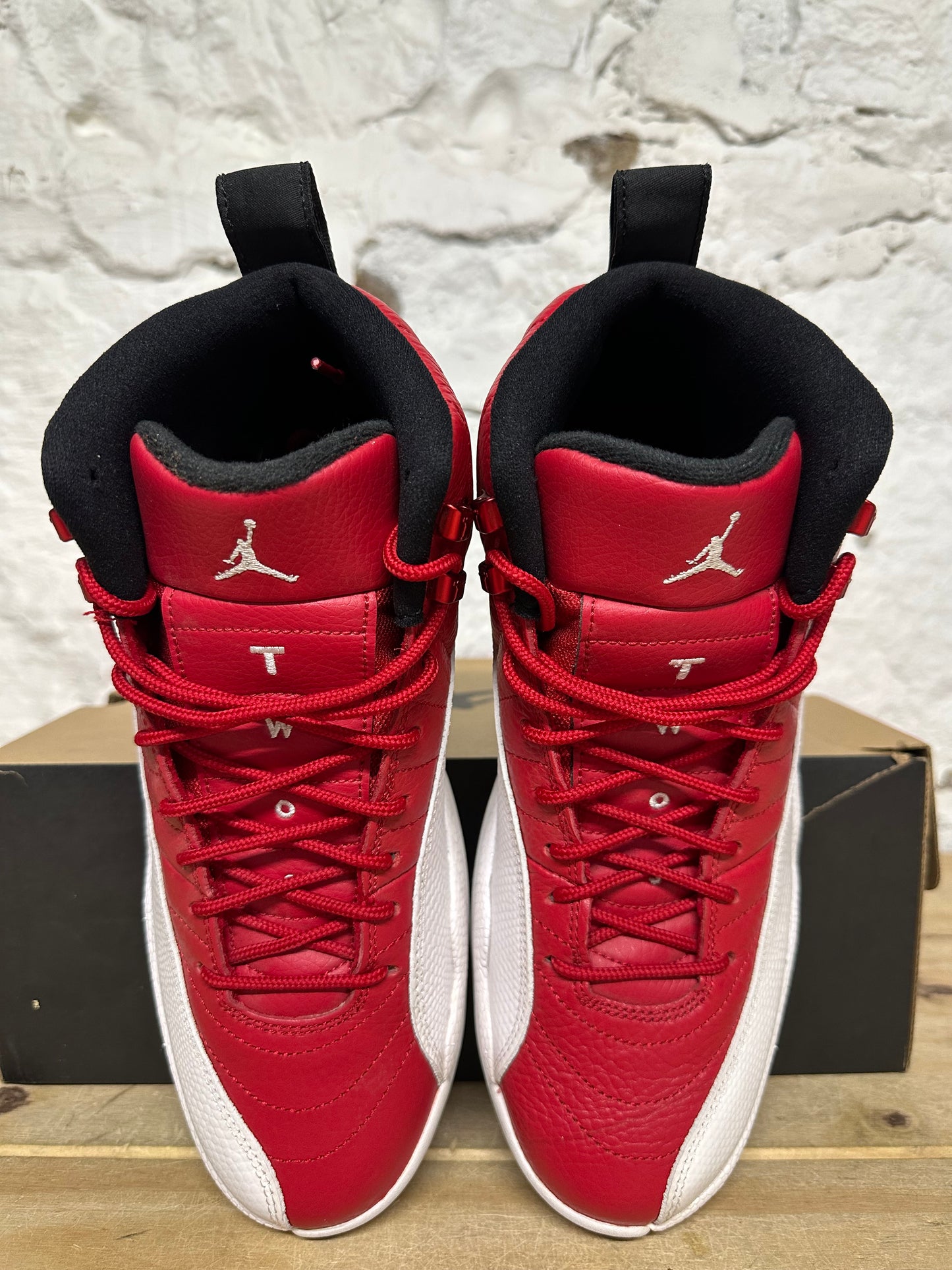 Air Jordan 12 Gym Red Sz 8.5