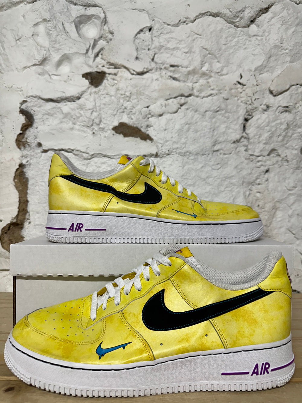 Nike Air Force 1 Peace Love And Basketball Sz 11